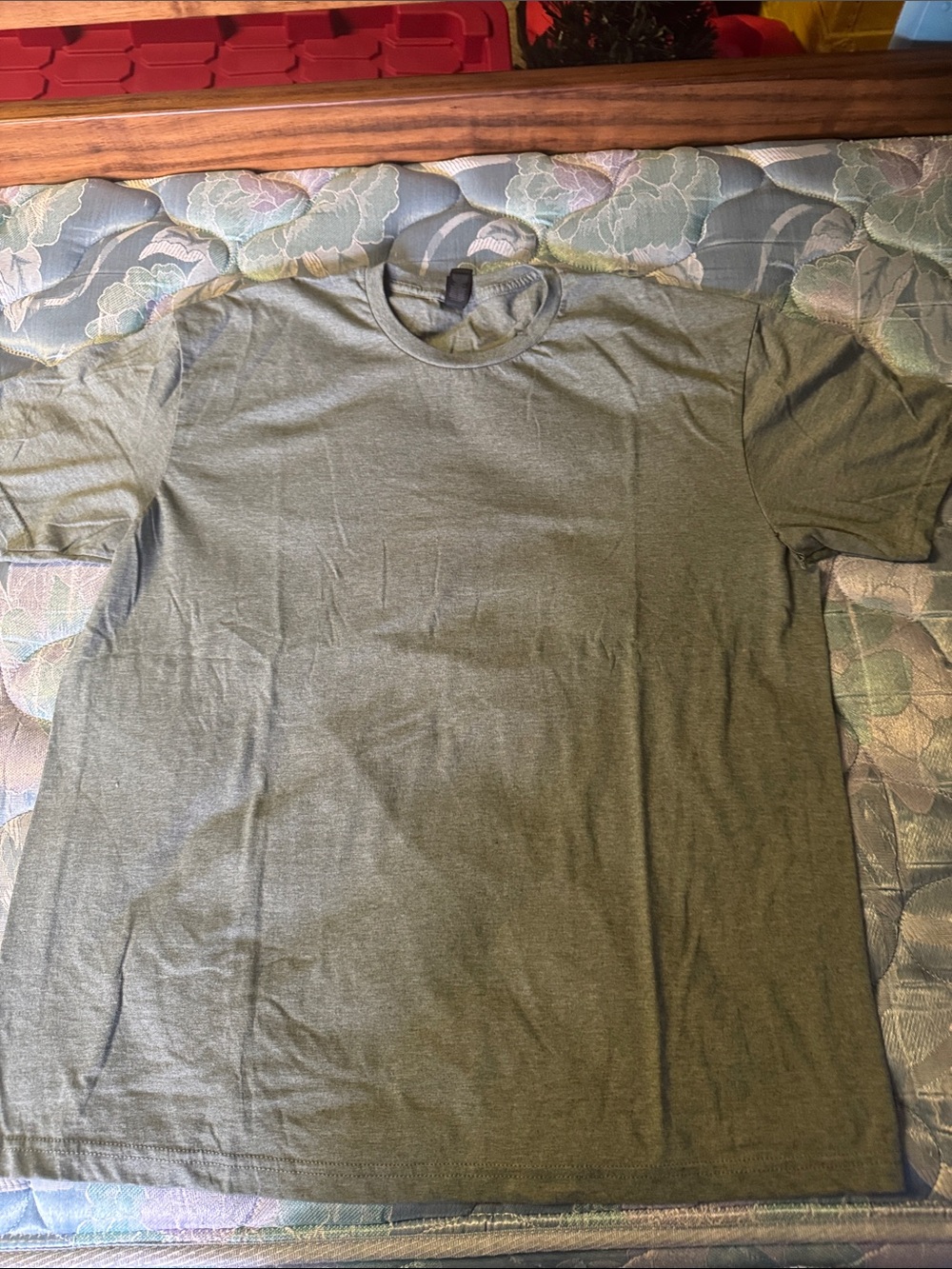 Gildan Men's Crew Neck T-Shirt - Olive
